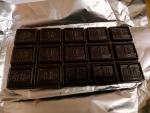 Грамм в дольке шоколада. Долька Бабаевского шоколада. Шоколад квадратиками в коробке. Сколько долек в шоколаде Бабаевский. 30 Граммов шоколада Бабаевский.