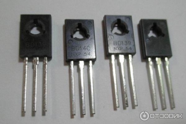 Комплементарная пара биполярных кремниевых транзисторов SPC Multicomp BD139 и BD140
